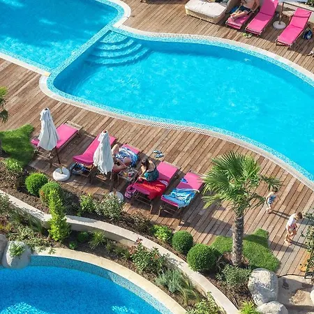 شقة فندقية Harmony Suites Saint Vlas 4*