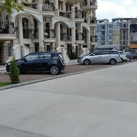 Harmony Апартаменты *