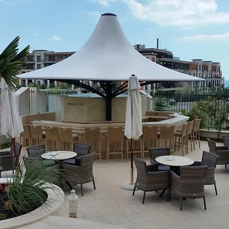 Harmony Suites Saint Vlas