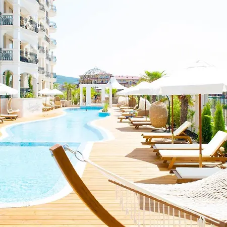 Harmony Suites Saint Vlas شقة فندقية 4*